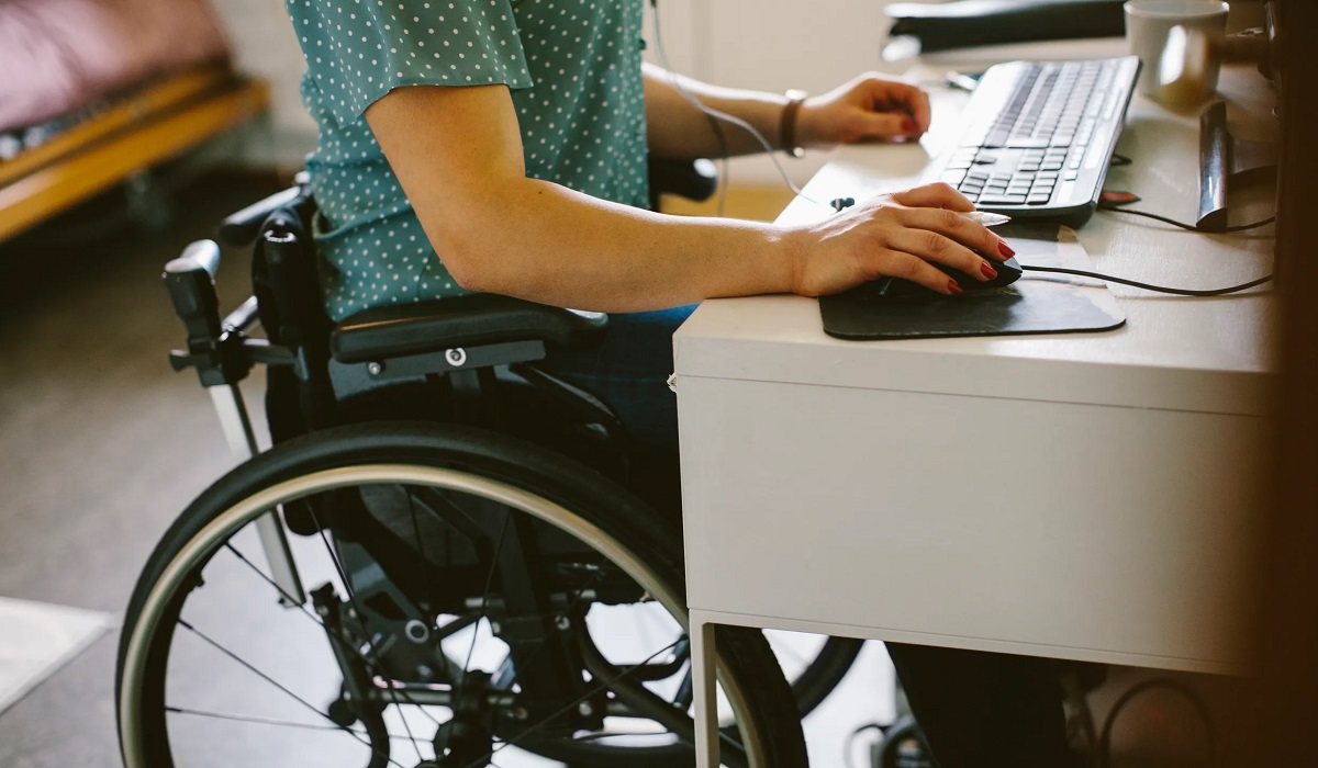 Daily working hours for people with special needs reduced by an hour